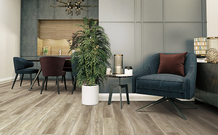 light toned luxury vinyl plank flooring in sitting room